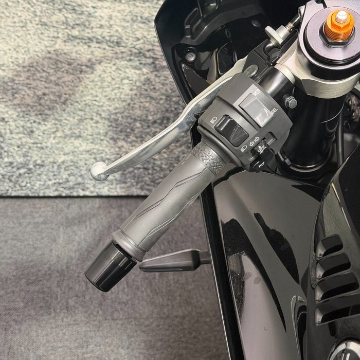 2025 Yamaha YZF-R7LA BLACK