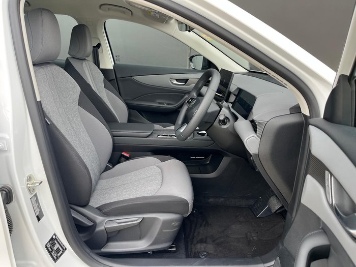 2025 MG MGS5 EV Excite 49