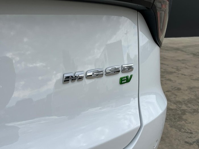 2025 MG MGS5 EV Excite 49