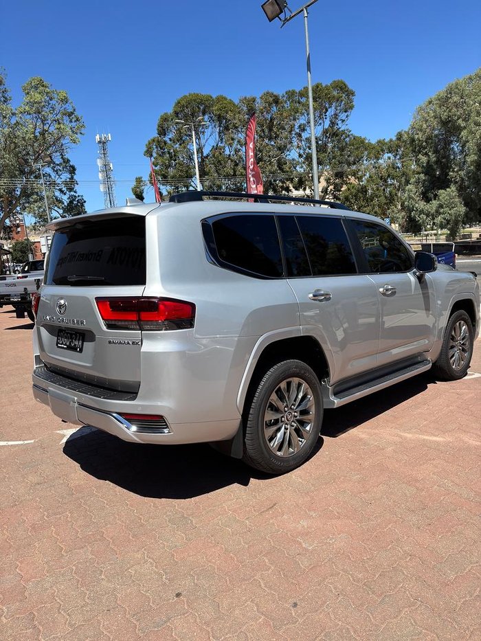 2025 Toyota Landcruiser Sahara ZX FJA300R 4X4 Dual Range Silver Pearl