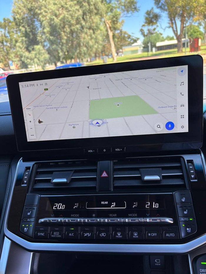 2025 Toyota Landcruiser Sahara ZX