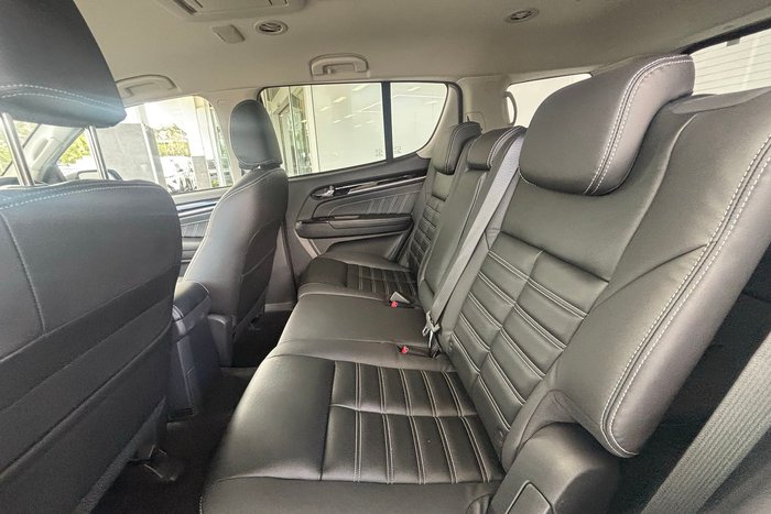 2020 Isuzu MU-X LS-T