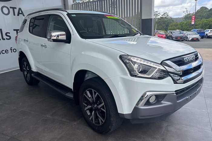 2020 Isuzu MU-X LS-T