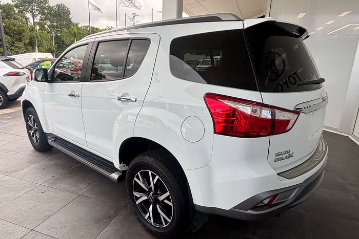 2020 Isuzu MU-X LS-T