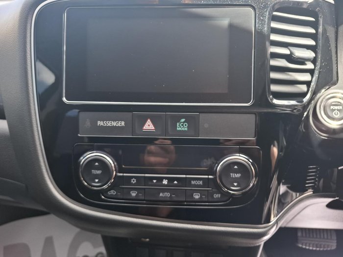 2017 Mitsubishi Outlander PHEV LS