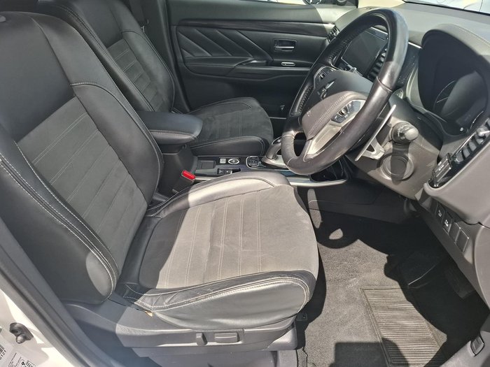 2017 Mitsubishi Outlander PHEV LS