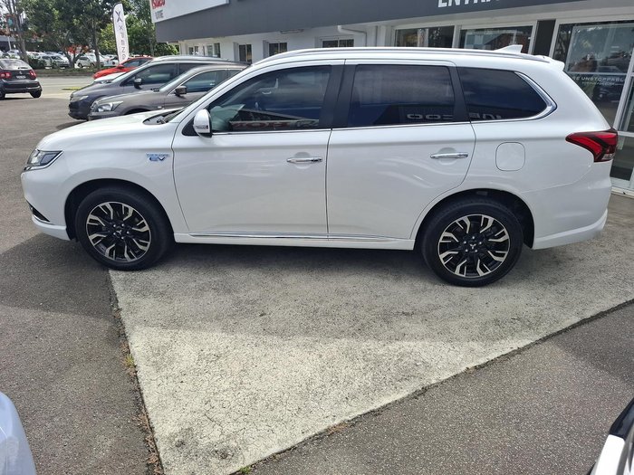 2017 Mitsubishi Outlander PHEV LS