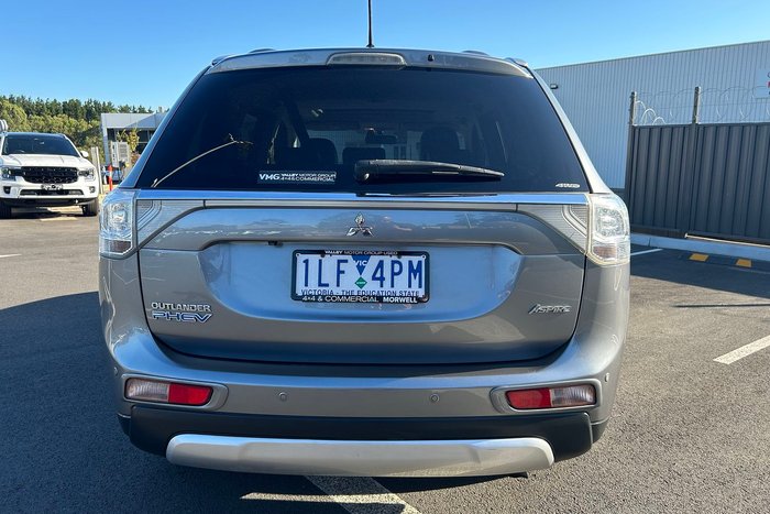 2015 Mitsubishi Outlander PHEV Aspire