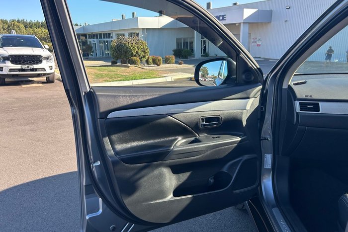 2015 Mitsubishi Outlander PHEV Aspire