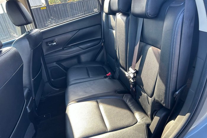 2015 Mitsubishi Outlander PHEV Aspire