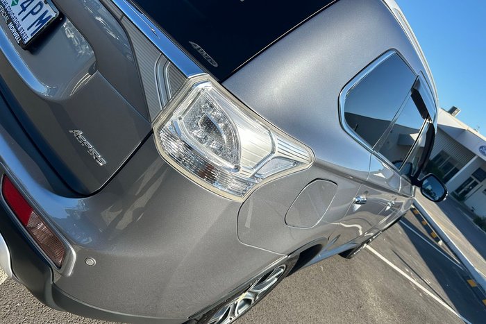 2015 Mitsubishi Outlander PHEV Aspire