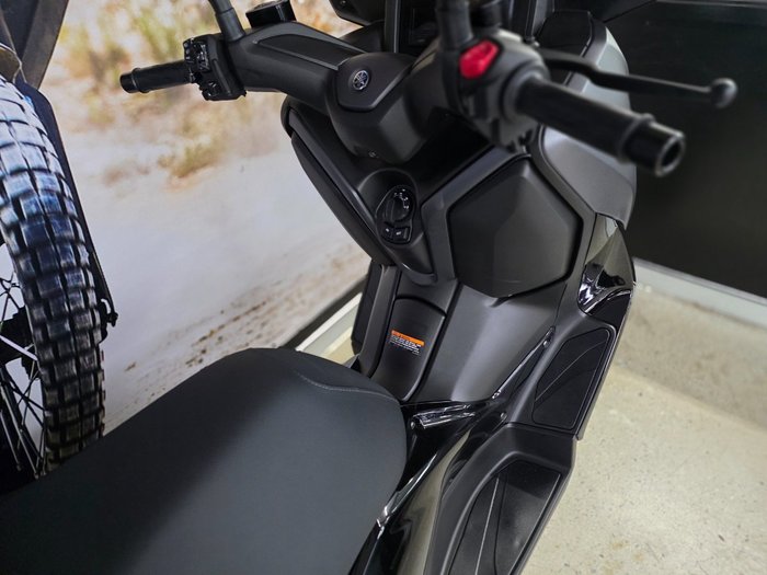 2026 Yamaha XMAX 300 (CZD300A) Grey