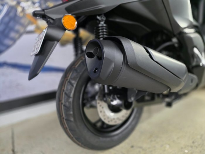 2026 Yamaha XMAX 300 (CZD300A) Grey