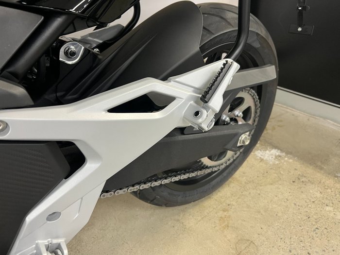 2023 CFMOTO 650MT ABS WHITE