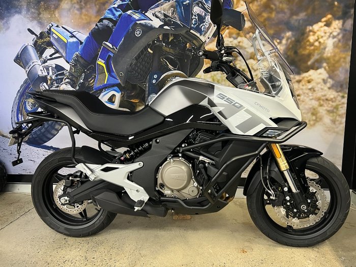 2023 CFMOTO 650MT ABS WHITE