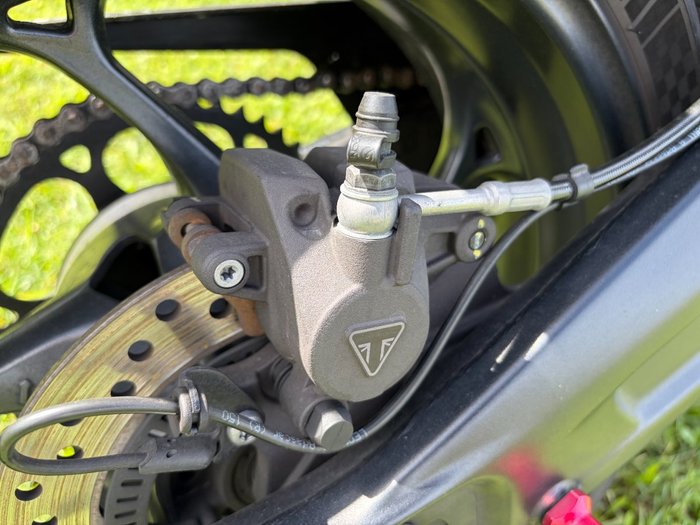 2024 Triumph DAYTONA 660 White