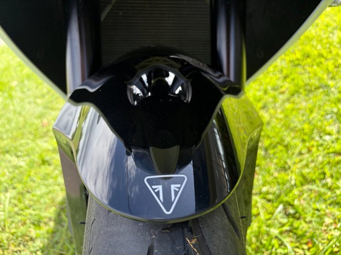 2024 Triumph DAYTONA 660 White