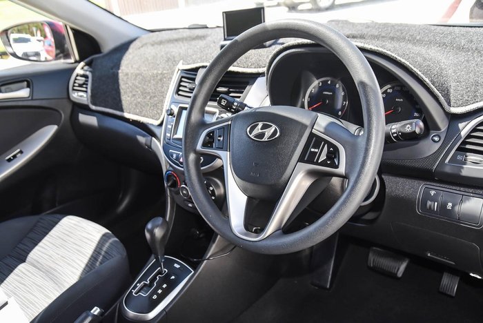 2016 Hyundai Accent Active