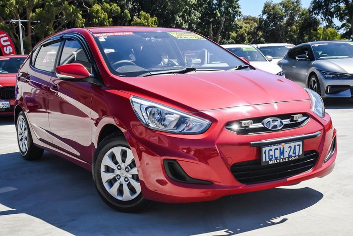 2016 Hyundai Accent Active