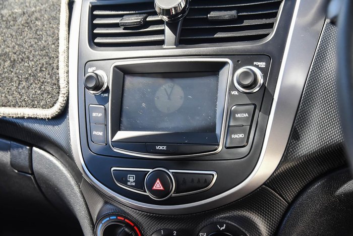 2016 Hyundai Accent Active