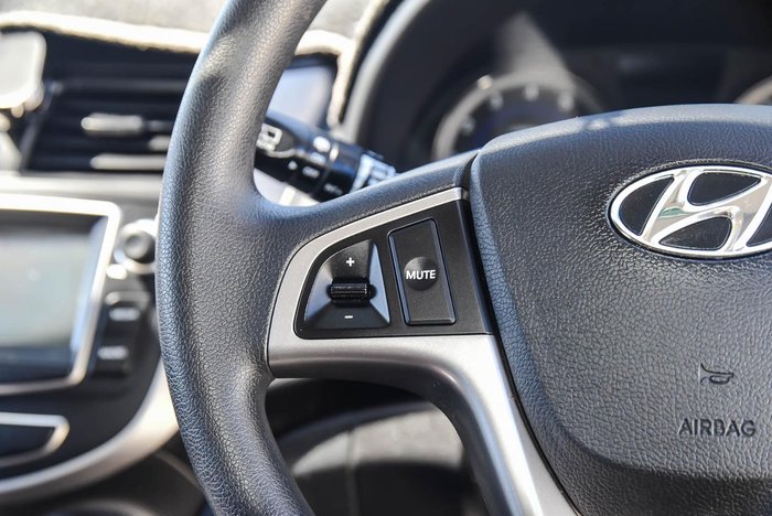 2016 Hyundai Accent Active