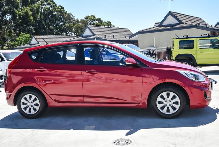 2016 Hyundai Accent Active