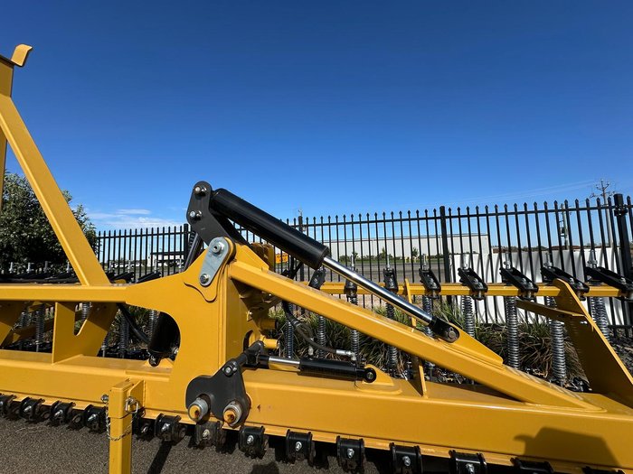 0 Tatu Tls Tatu Linkage Double Disc Seeder - Aged YELLOW