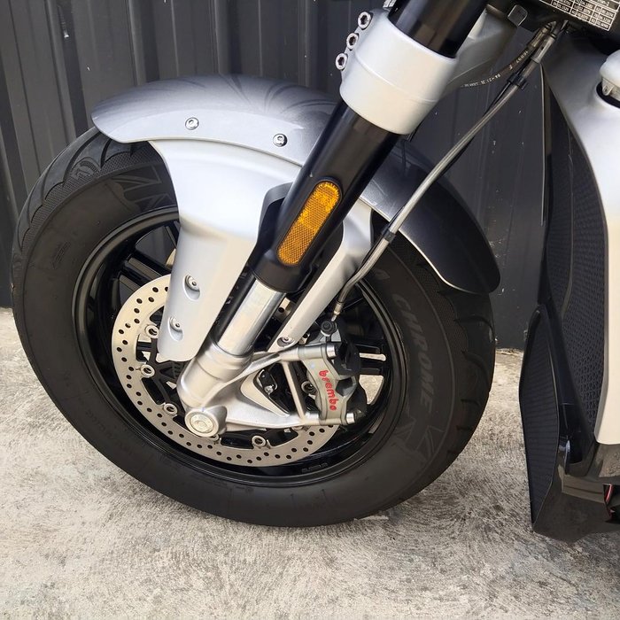 2023 Triumph Rocket 3 R Rocket Red