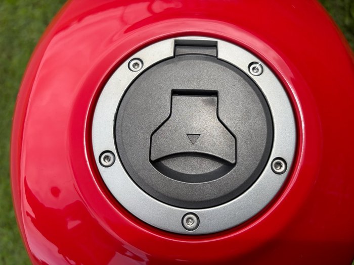 2022 Honda CMX 500 Red