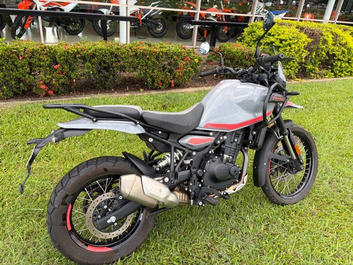 2024 Royal Enfield HIMALAYAN 450 grey