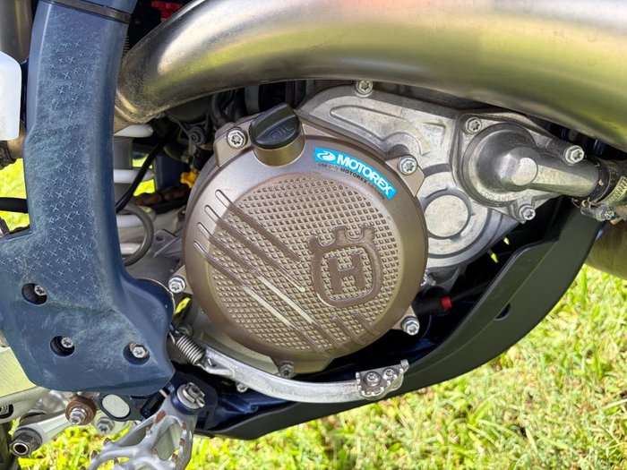 2024 HUSQVARNA TE300i White