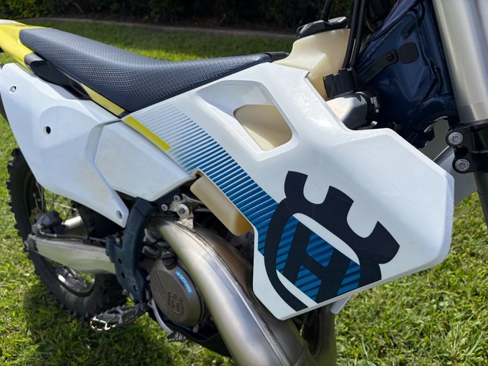 2024 HUSQVARNA TE300i White