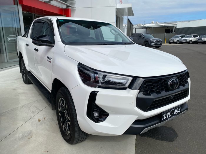 2025 Toyota HiLux SR5 48V