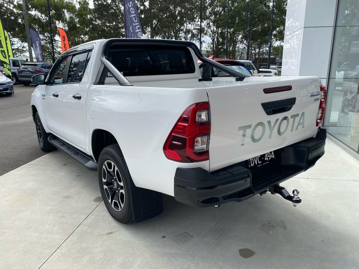 2025 Toyota HiLux SR5 48V