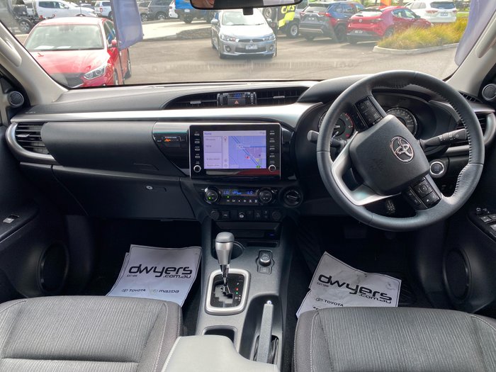 2025 Toyota HiLux SR5 48V