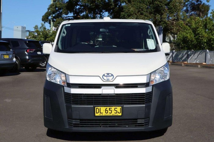2022 Toyota Hiace
