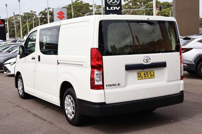 2022 Toyota Hiace