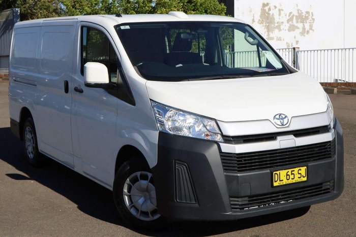 2022 Toyota Hiace