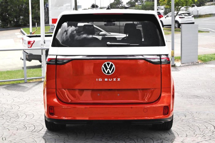 2024 Volkswagen ID. Buzz Pro BEV560