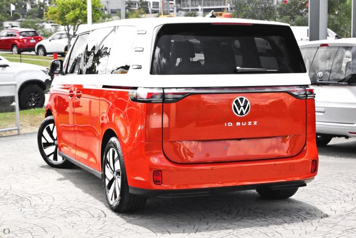 2024 Volkswagen ID. Buzz Pro BEV560