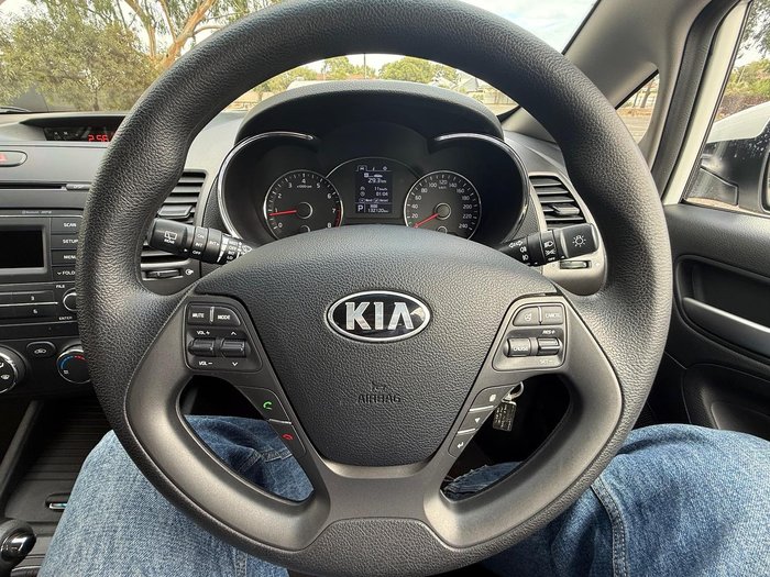 2013 Kia Cerato S YD Clear White