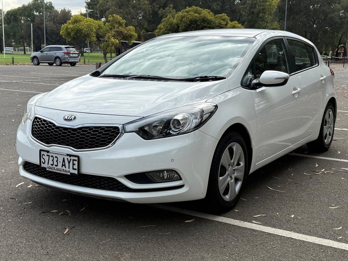 2013 Kia Cerato S YD Clear White