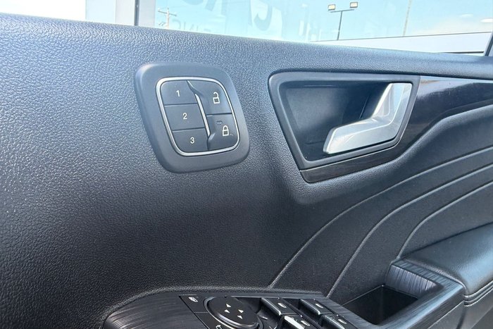 2021 Ford Escape Vignale