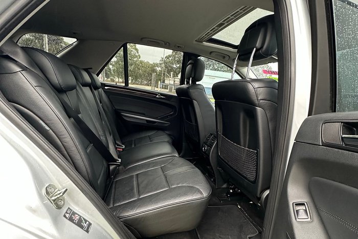 2010 Mercedes-Benz M-Class ML350 CDI BlueEFFICIENCY AMG Sports