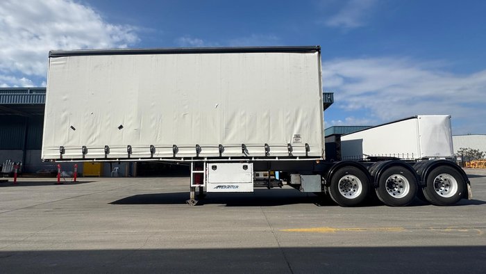 2012 Maxitrans 12P A Straight White