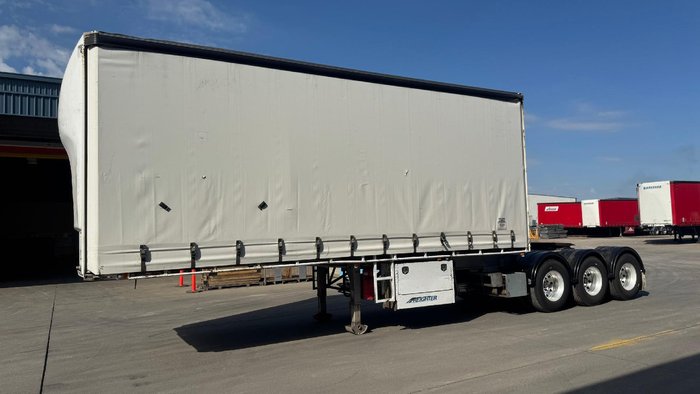 2012 Maxitrans 12P A Straight White