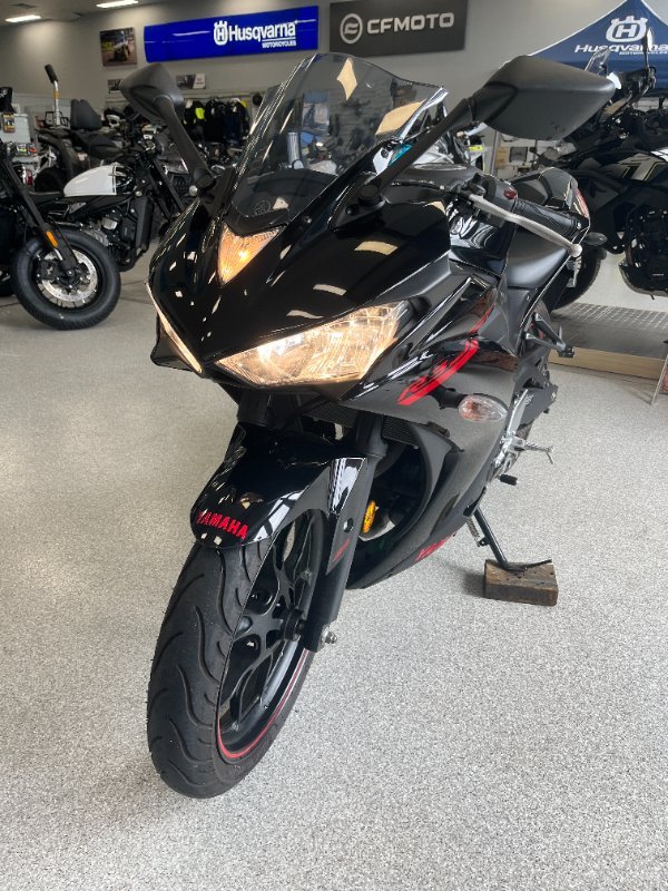 Yamaha 2016 YAMAHA 320CC MT03LAG