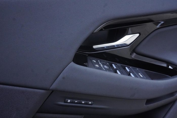 2024 Land Rover Range Rover Evoque P250 Dynamic SE