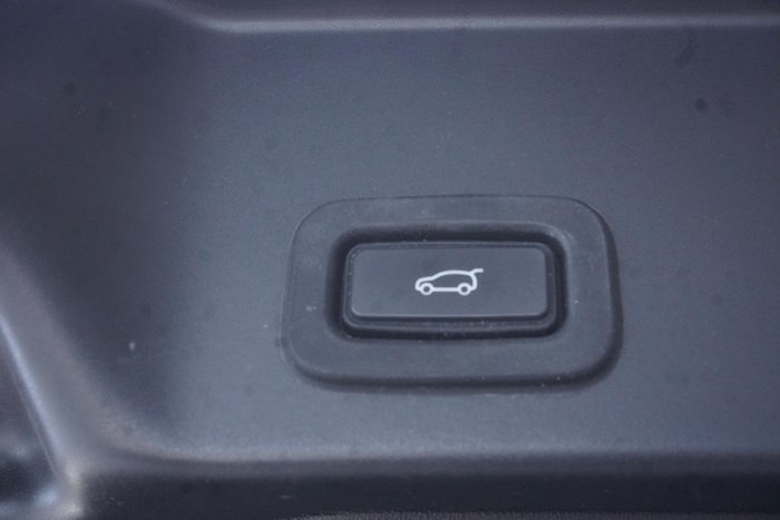 2019 Land Rover Range Rover Evoque P200 S