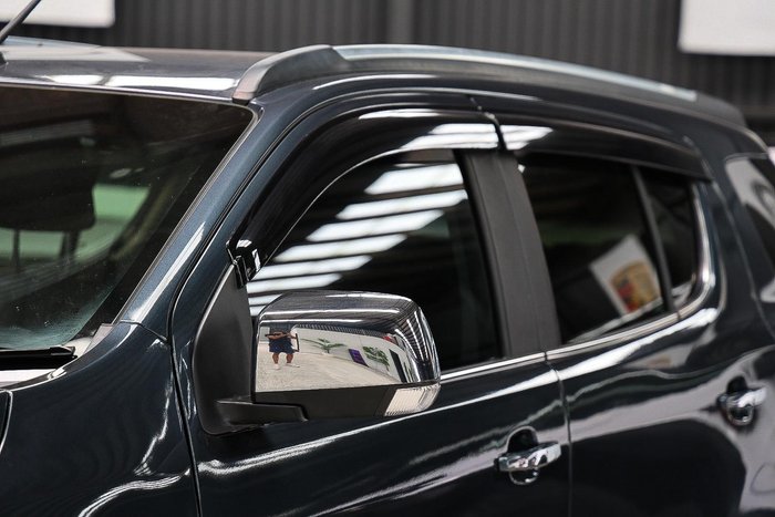 2020 Holden Trailblazer LTZ RG MY20 4X4 Dual Range Dark Shadow